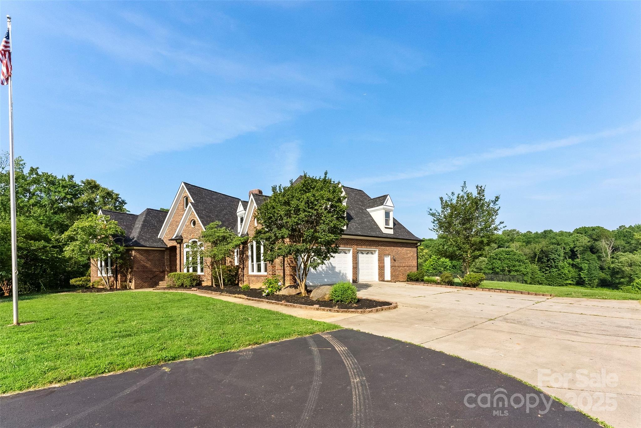 929 Blacksnake Road