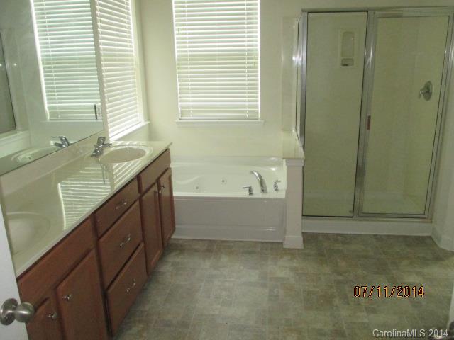 Vineyard Glen - Residential