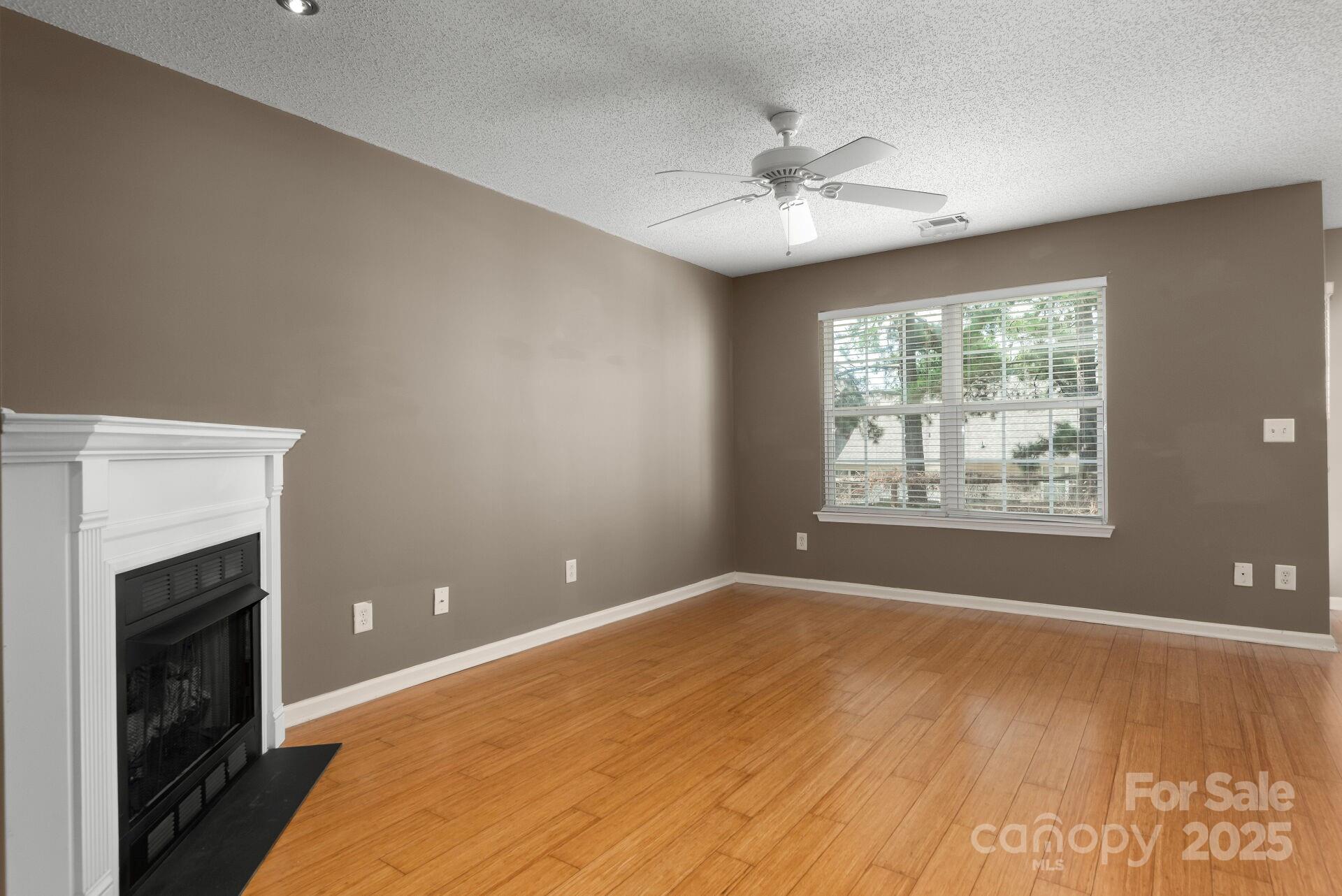 10613 Prairie Ridge Lane