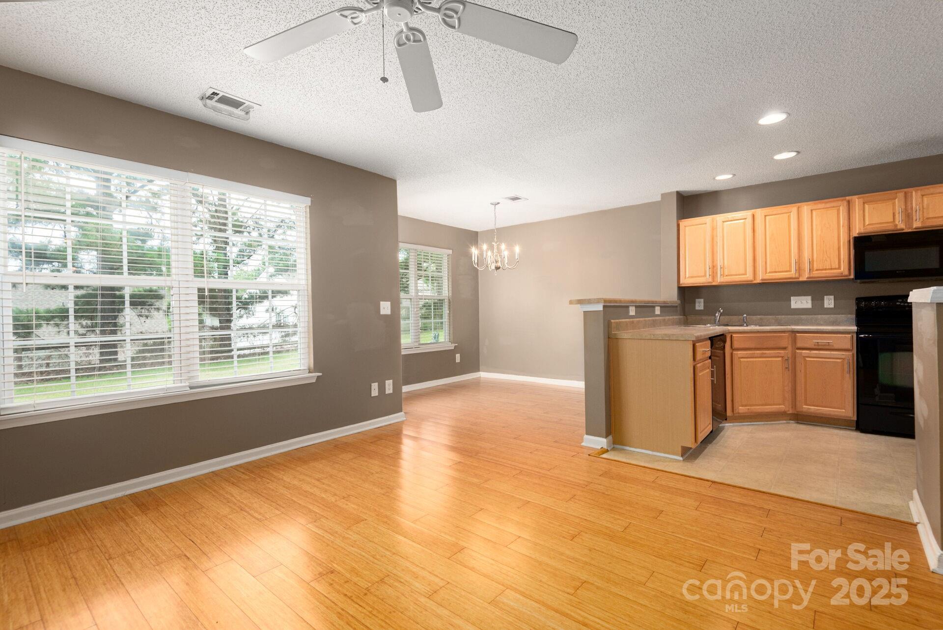 10613 Prairie Ridge Lane