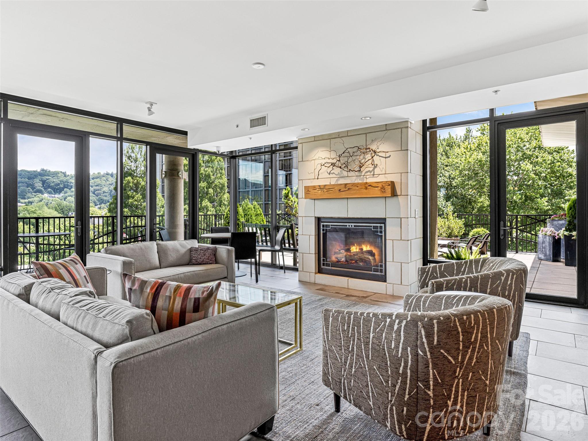 60 North Market - Residential