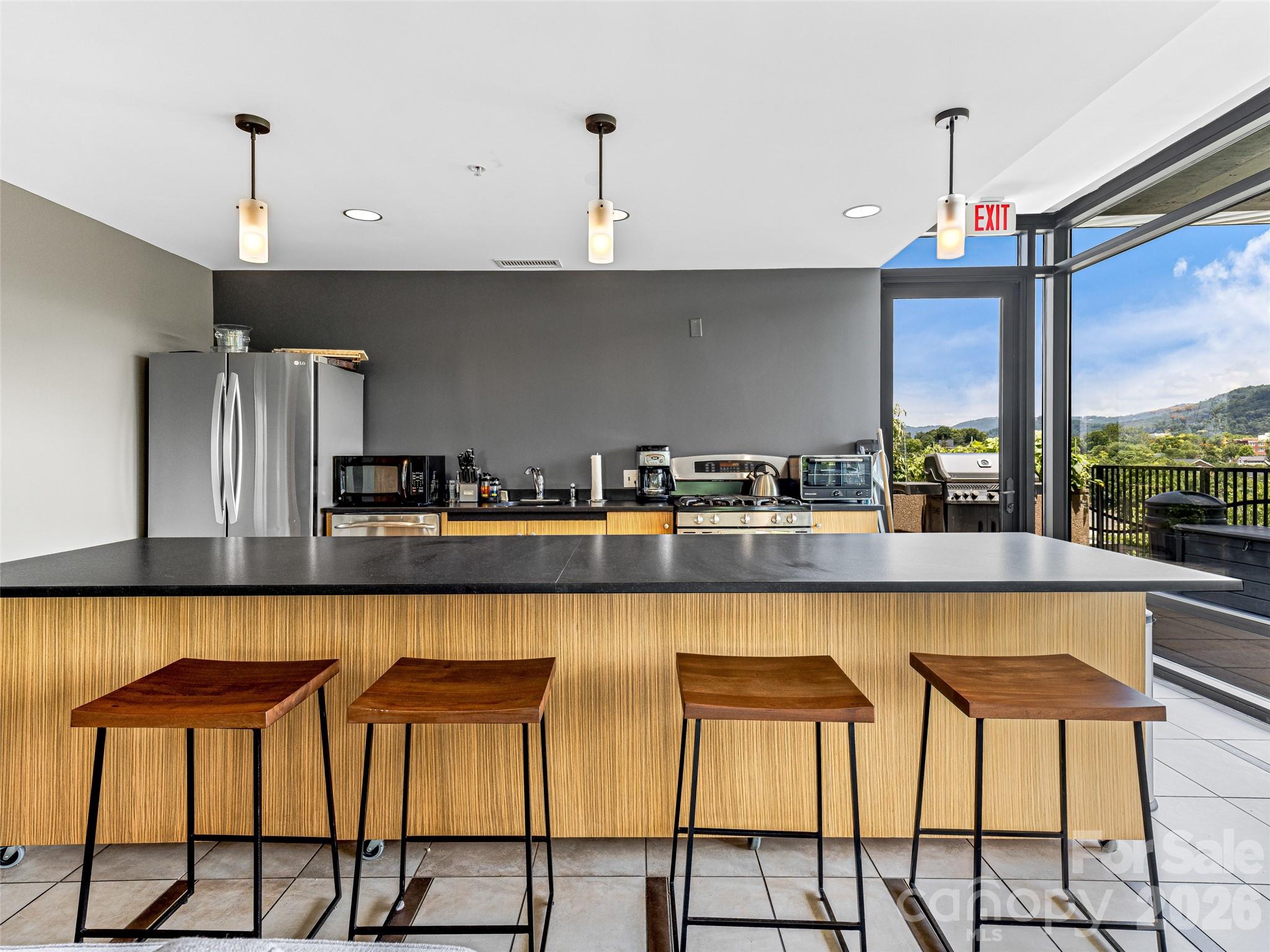 60 North Market - Residential