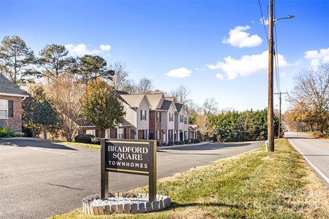 A home in Hickory