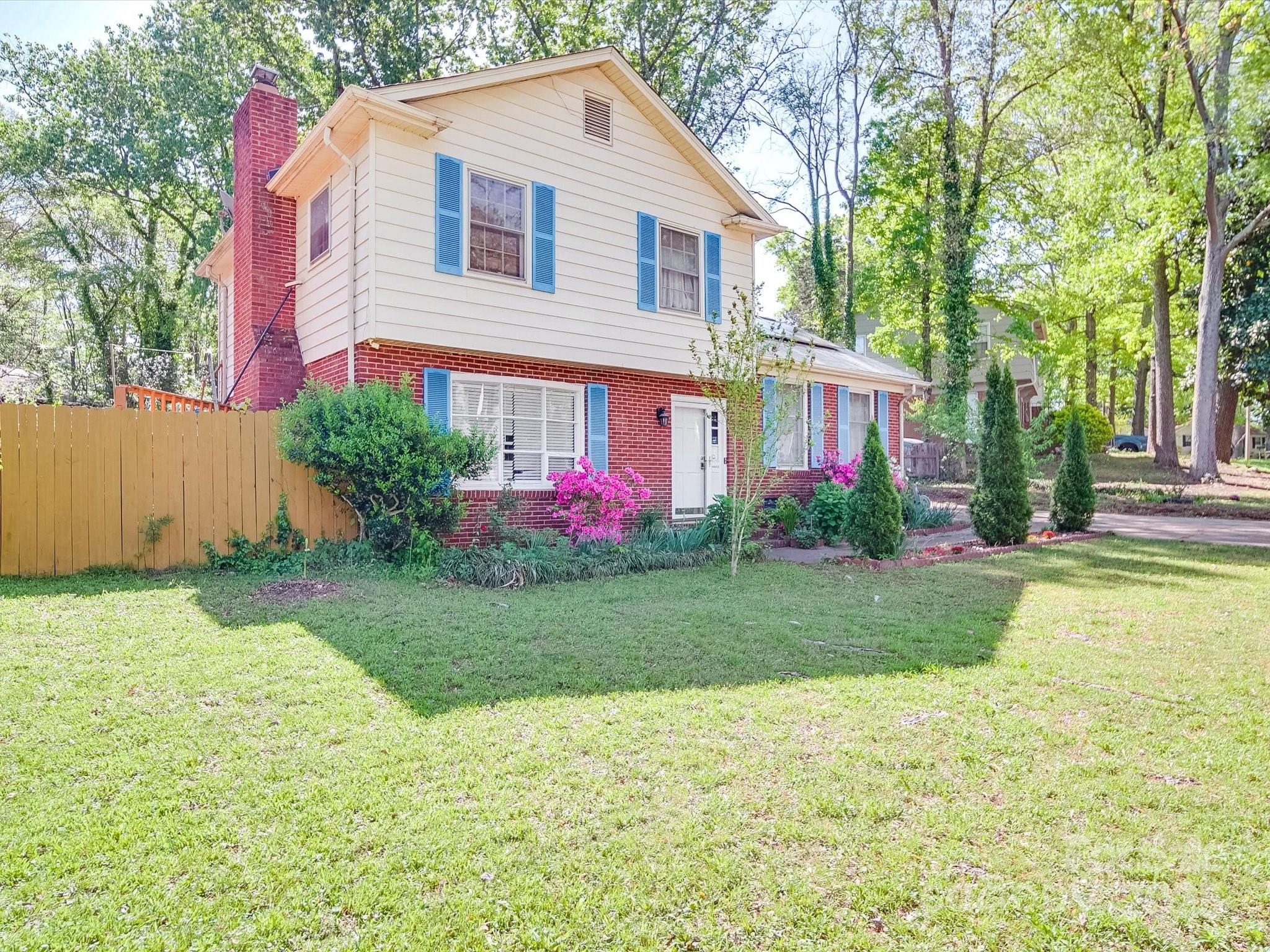 6820 Elm Forest Drive