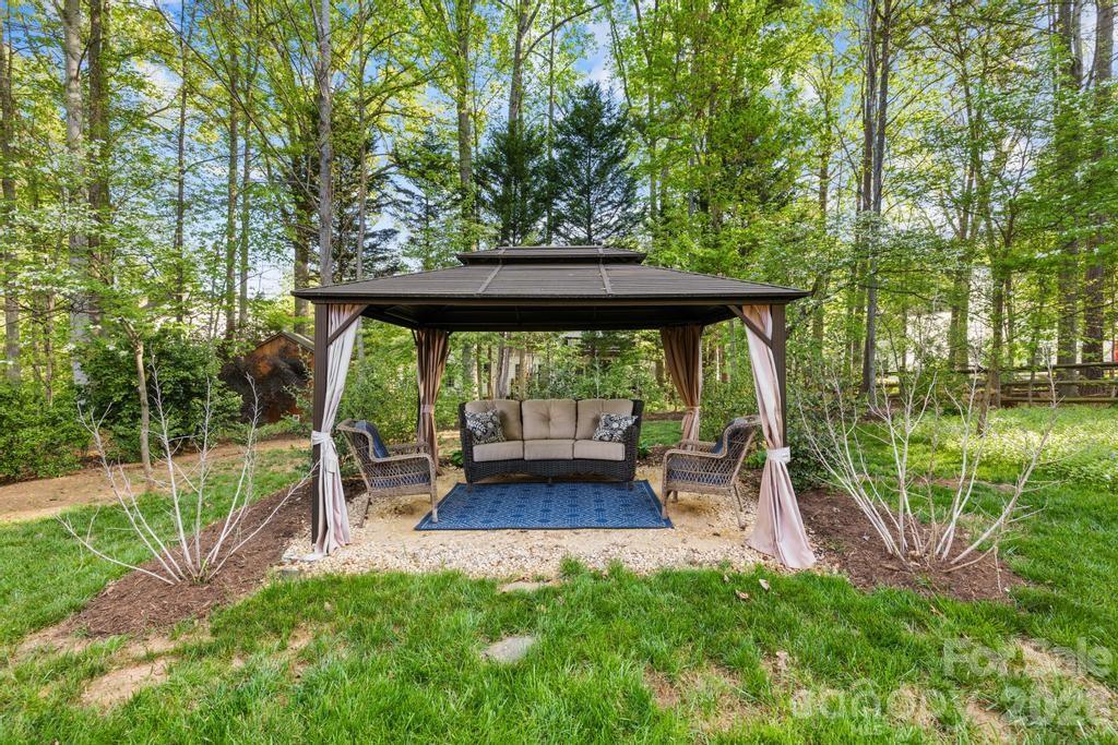 Hampton Ridge - Residential