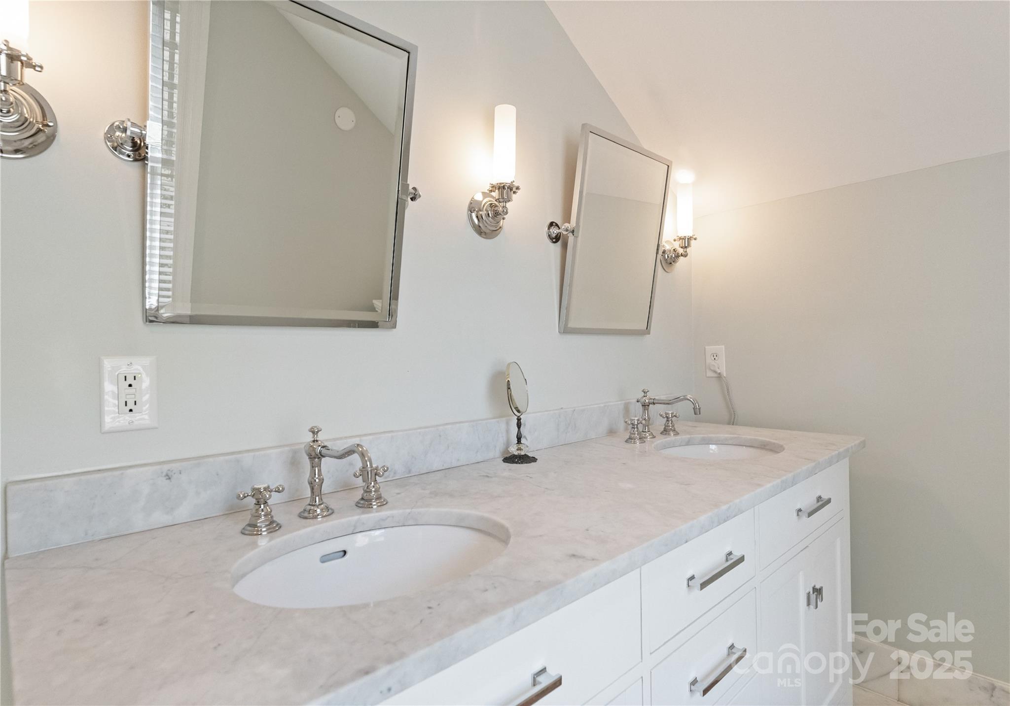 Elizabeth - Residential