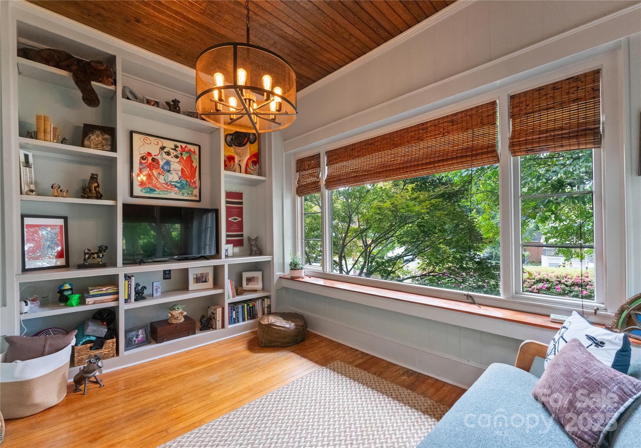 Elizabeth - Residential