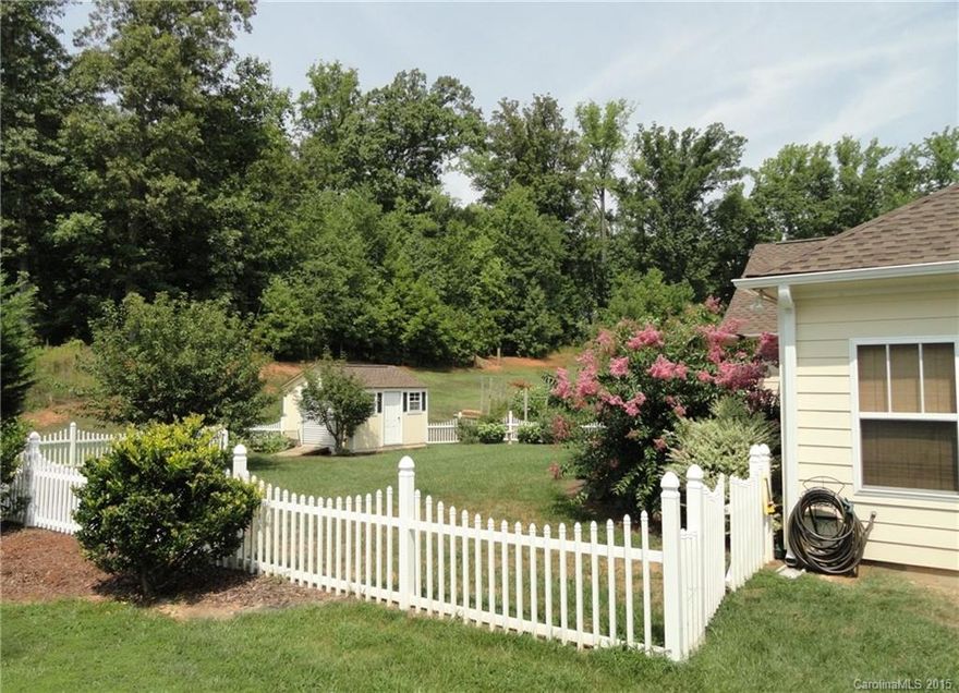 This meticulously maintained Craftsman Style Ranch in Fort Mill is a must see!  The Open Floor Plan, upgraded features and vaulted GR lead to a Pergola covered Patio & fenced, beautifully landscaped back yard.  A huge Owners Suite, Formal Dining area and spacious Home Office accommodate solitude, socializing & work. Hardwoods in the Office, Foyer, Formal Dining, Kitchen & Breakfast areas.