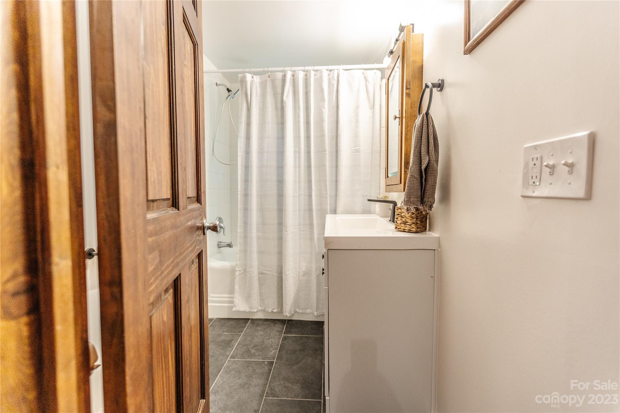 Pine Burr Park - Residential