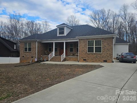 1473 Morningside Drive Iron Station NC 28080