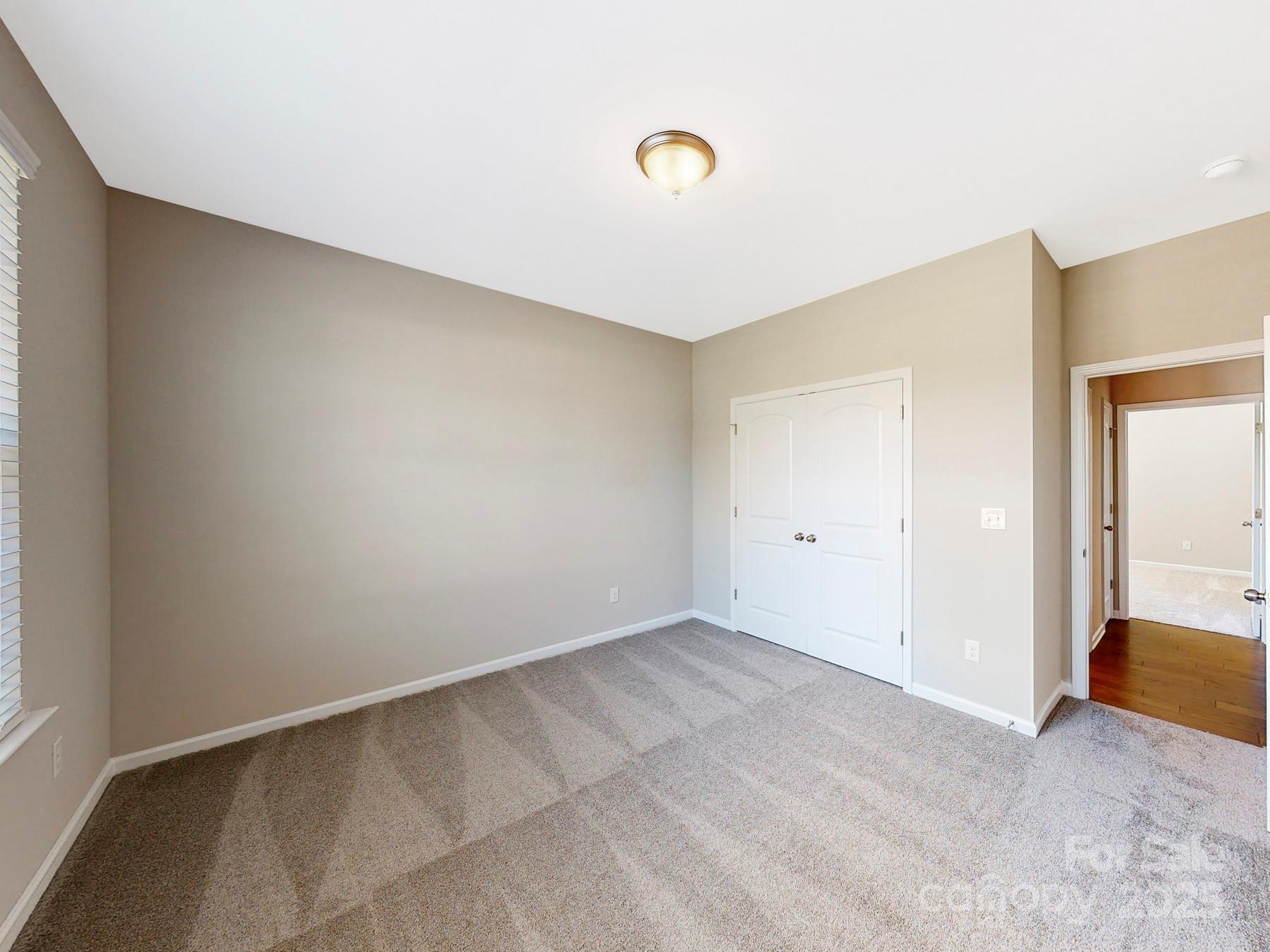 Brownstone Ridge - Residential