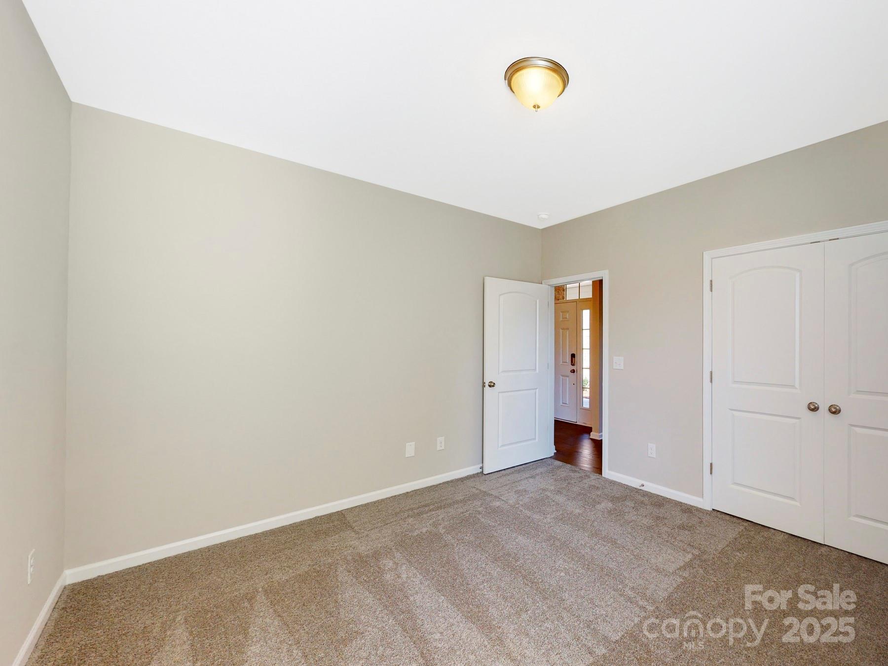 Brownstone Ridge - Residential