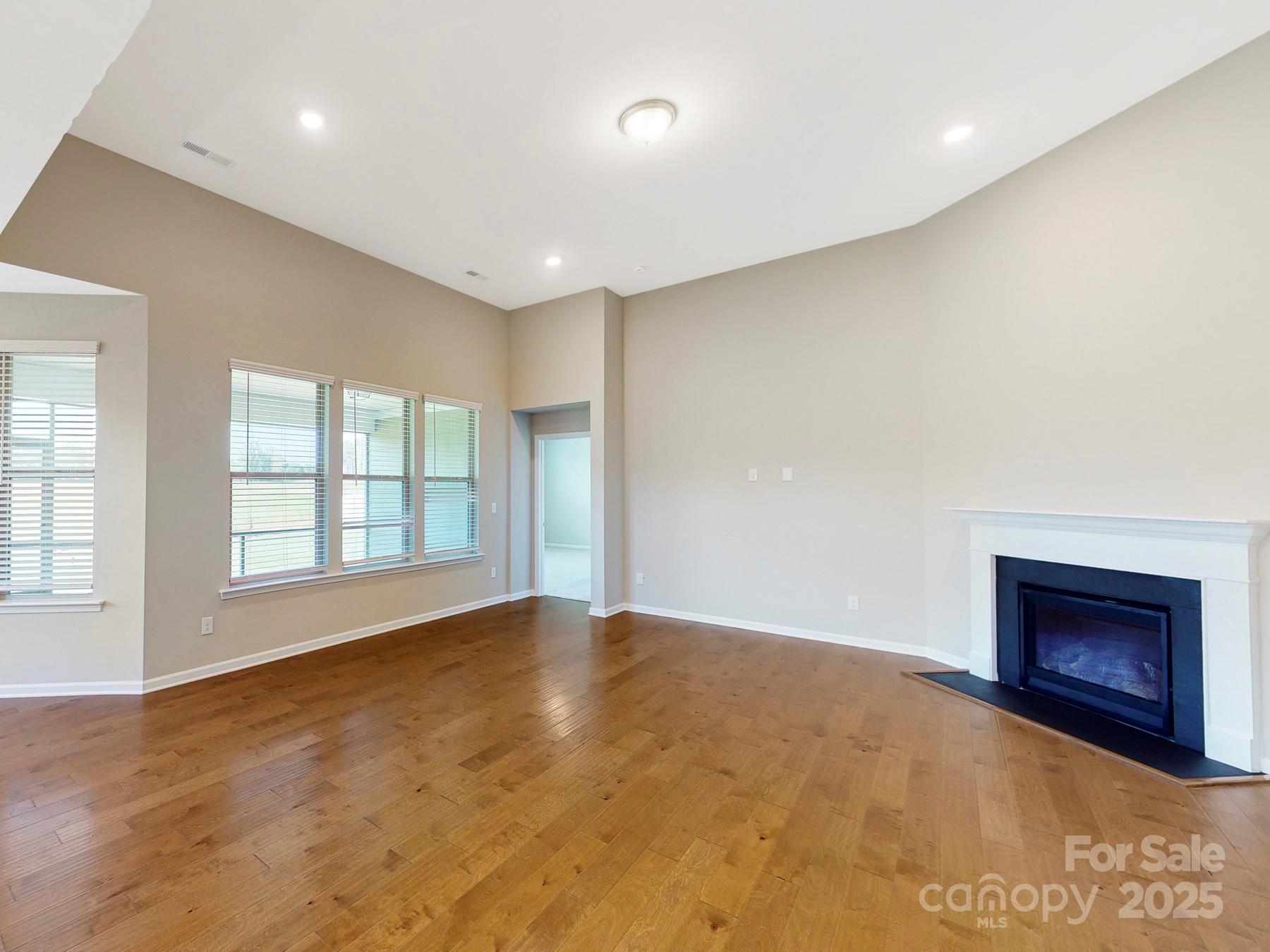 Brownstone Ridge - Residential