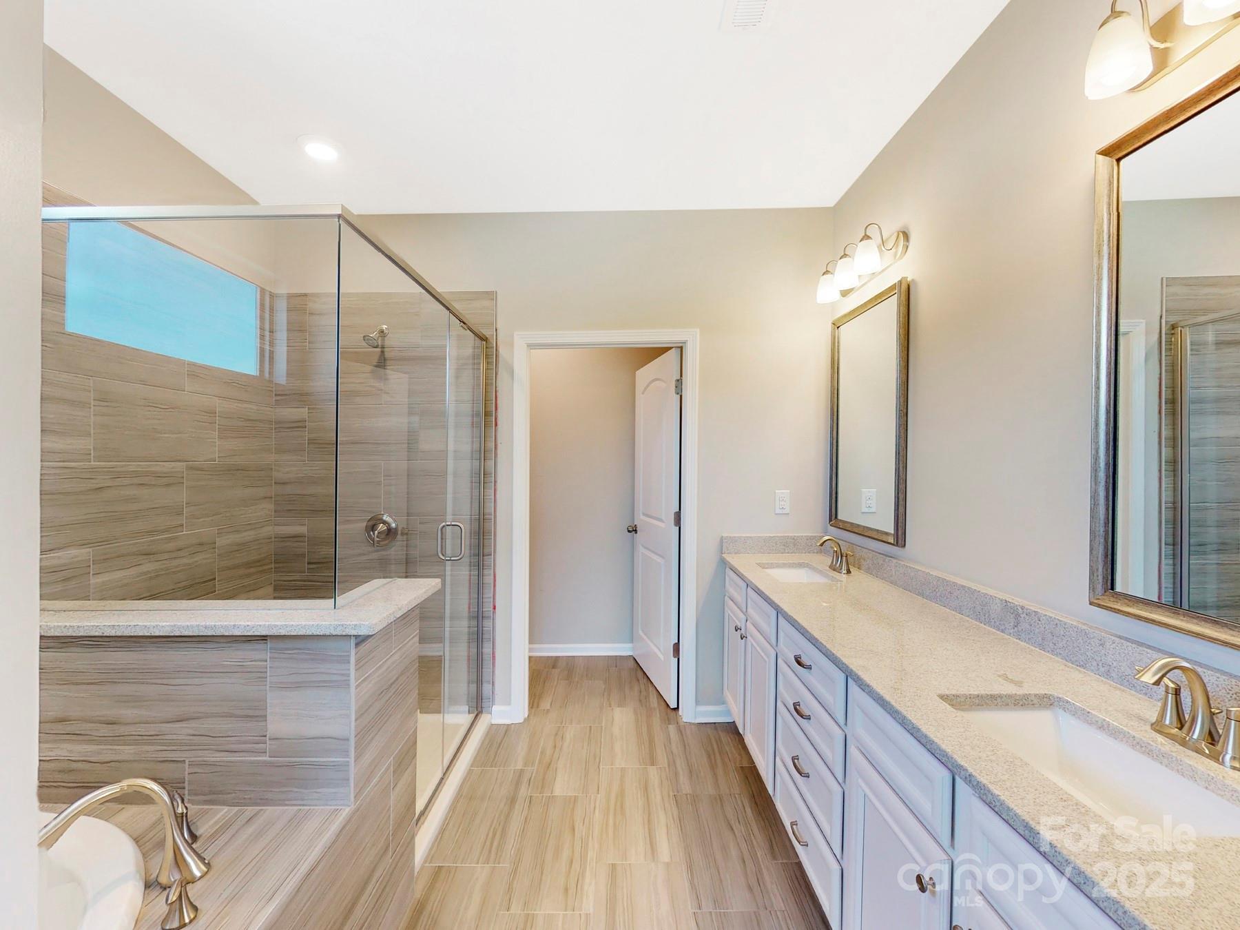 Brownstone Ridge - Residential