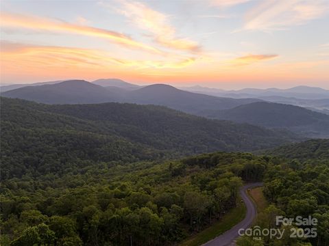 591 Garden Lane Hendersonville NC 28792