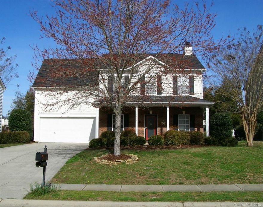ATTRACTIVE & AFFORDABLE! This immaculate home features a bright, open floor plan on main with easy-care wood laminate flooring throughout. Large Great Room with corner fireplace and pretty backyard views. Kitchen is accented with subway tile back splash & has Breakfast Bar/ Nook. Formal DR. Vaulted Master BR offers deep WIC + bath w/dual sink vanity, garden tub, sep. shower.  2 secondary BRs + large Bonus/ Media Room. Brushed nickel hardware.  Many updated light fixtures. Front porch, rear patio