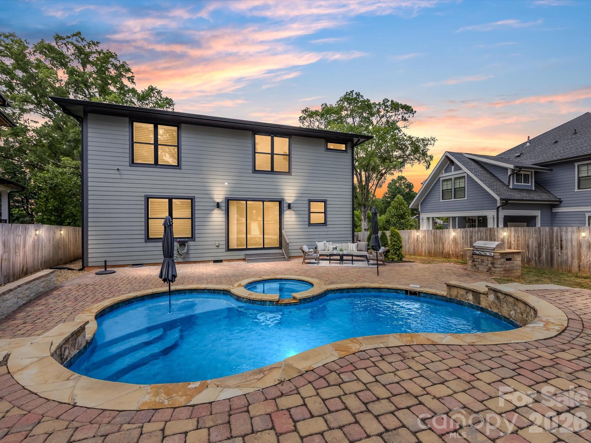 Villa Heights - Residential