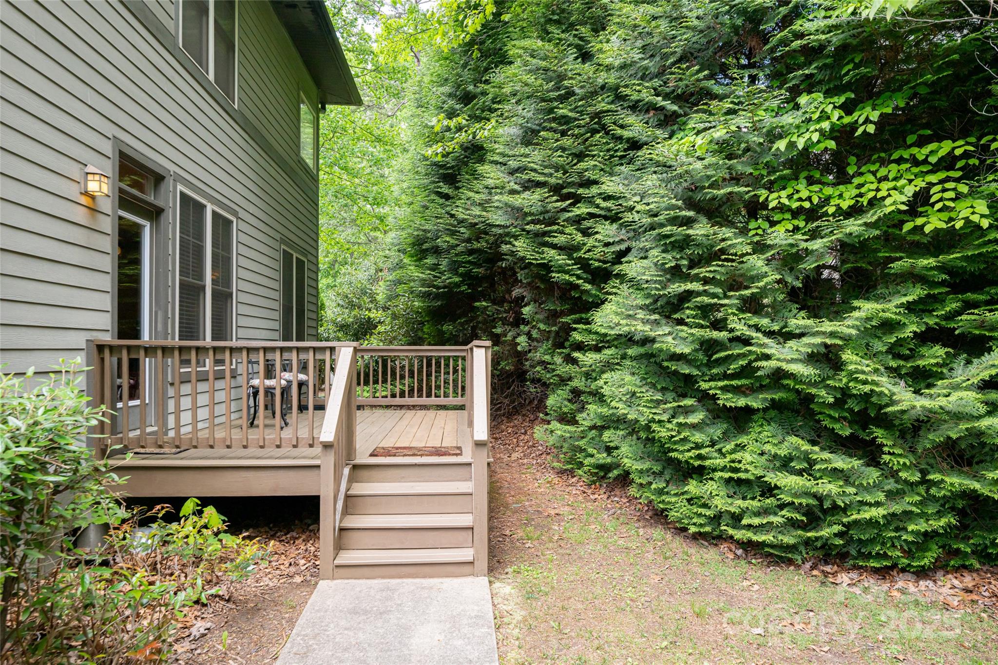 4 Yellow Owl Court