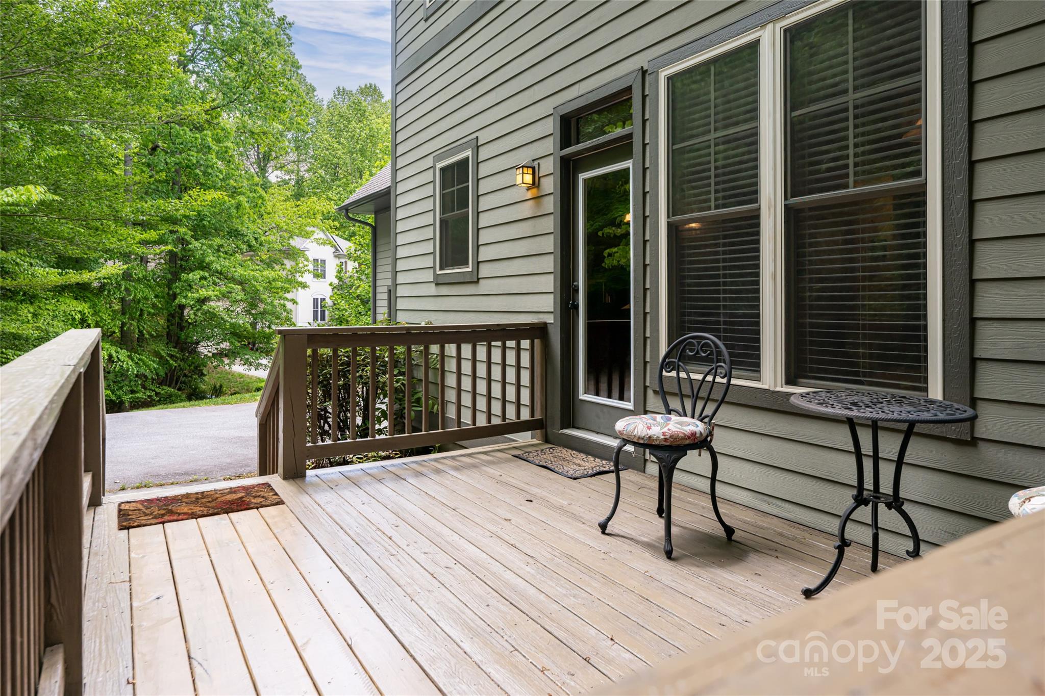 4 Yellow Owl Court