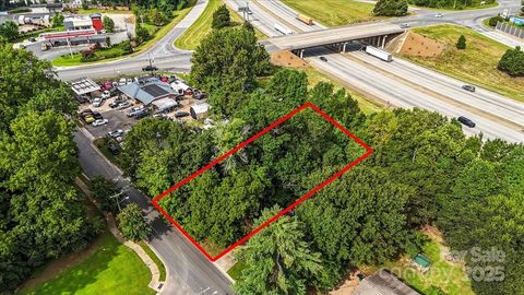 734 Dewolfe Street Charlotte NC 28208