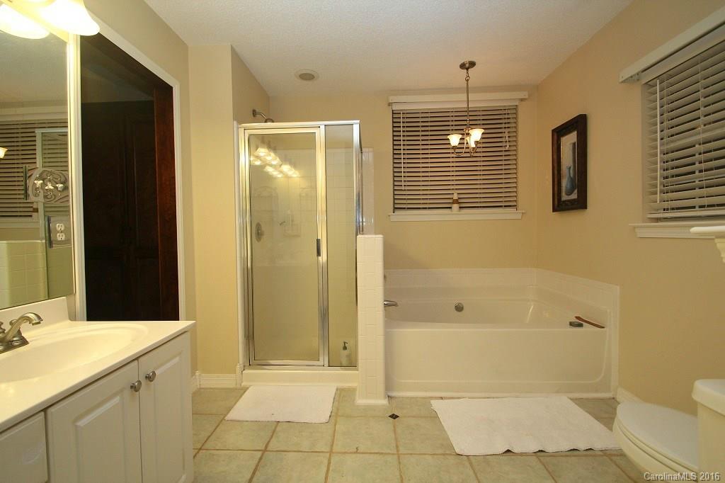 Wiltshire Manor - Residential