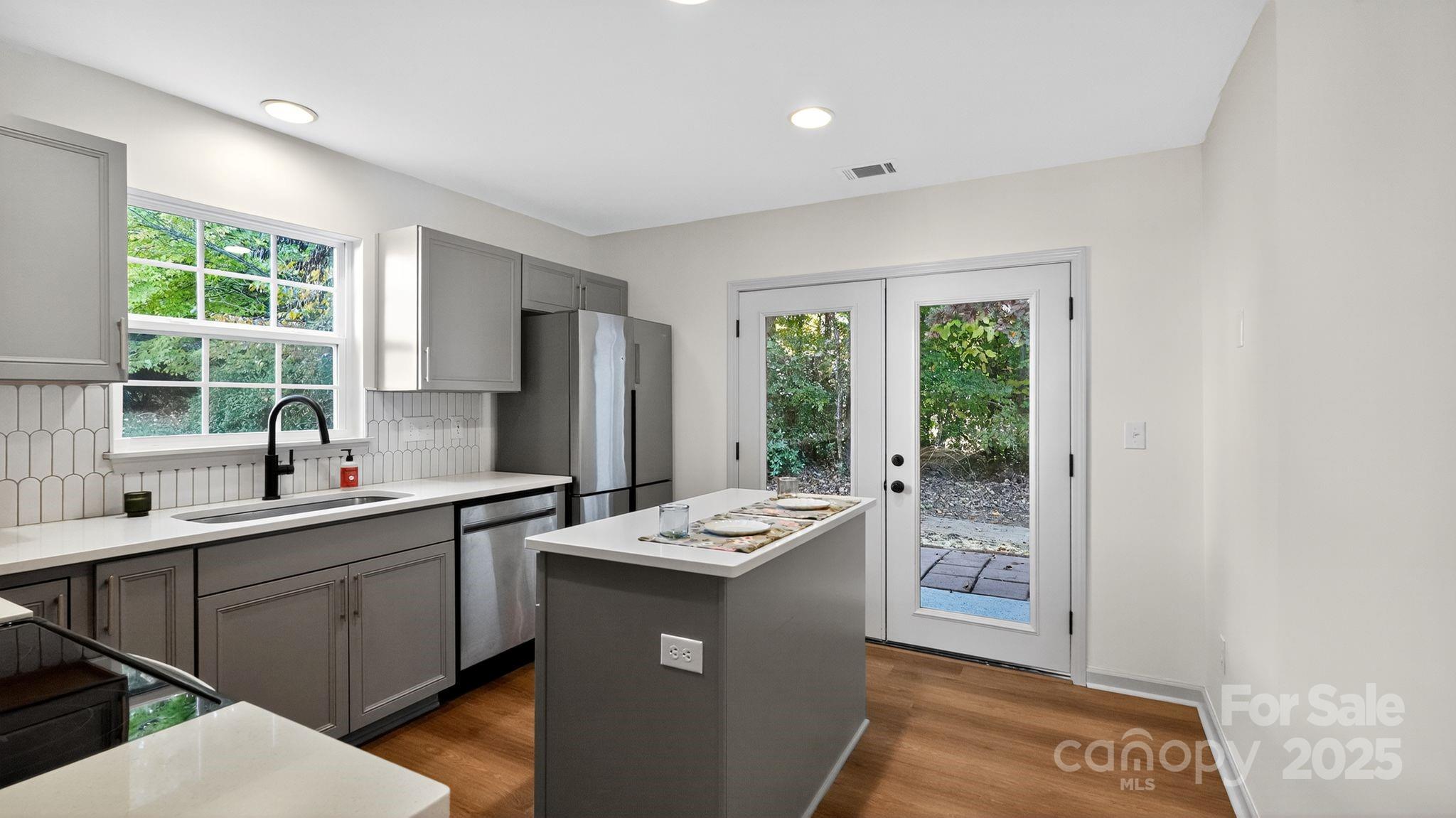 Huntington Ridge - Residential