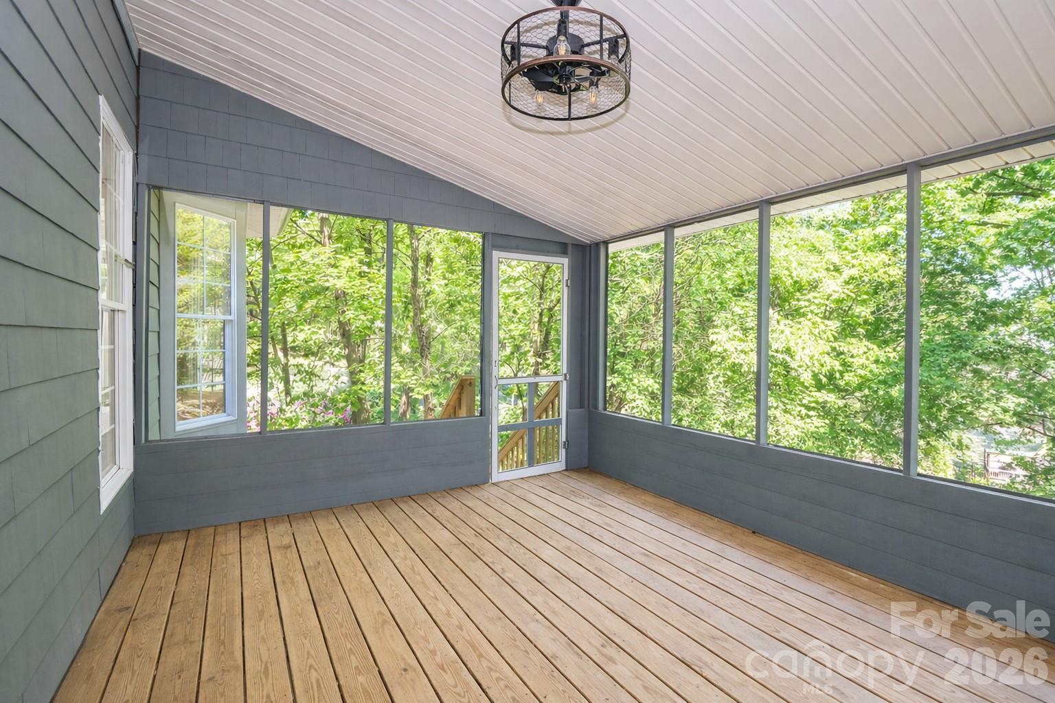 Pinnacle Shores - Residential