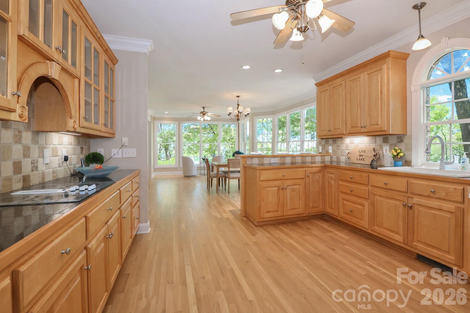 Pinnacle Shores - Residential