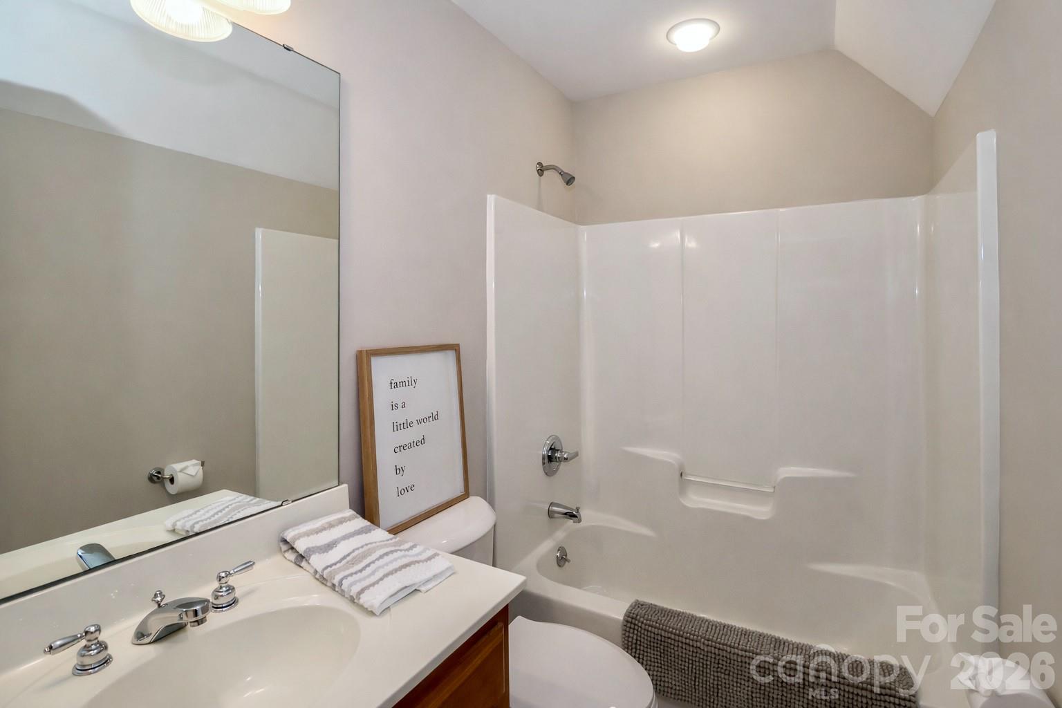 Pinnacle Shores - Residential