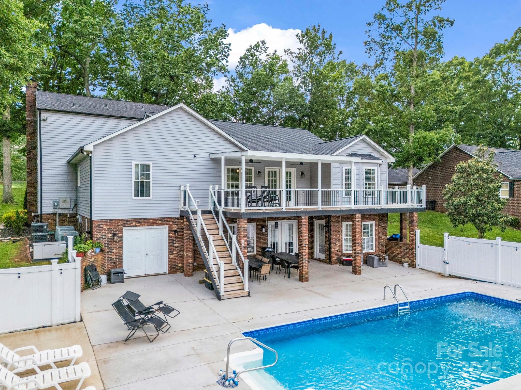 208 Wellington Drive