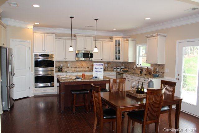 Lake Ridge - Residential