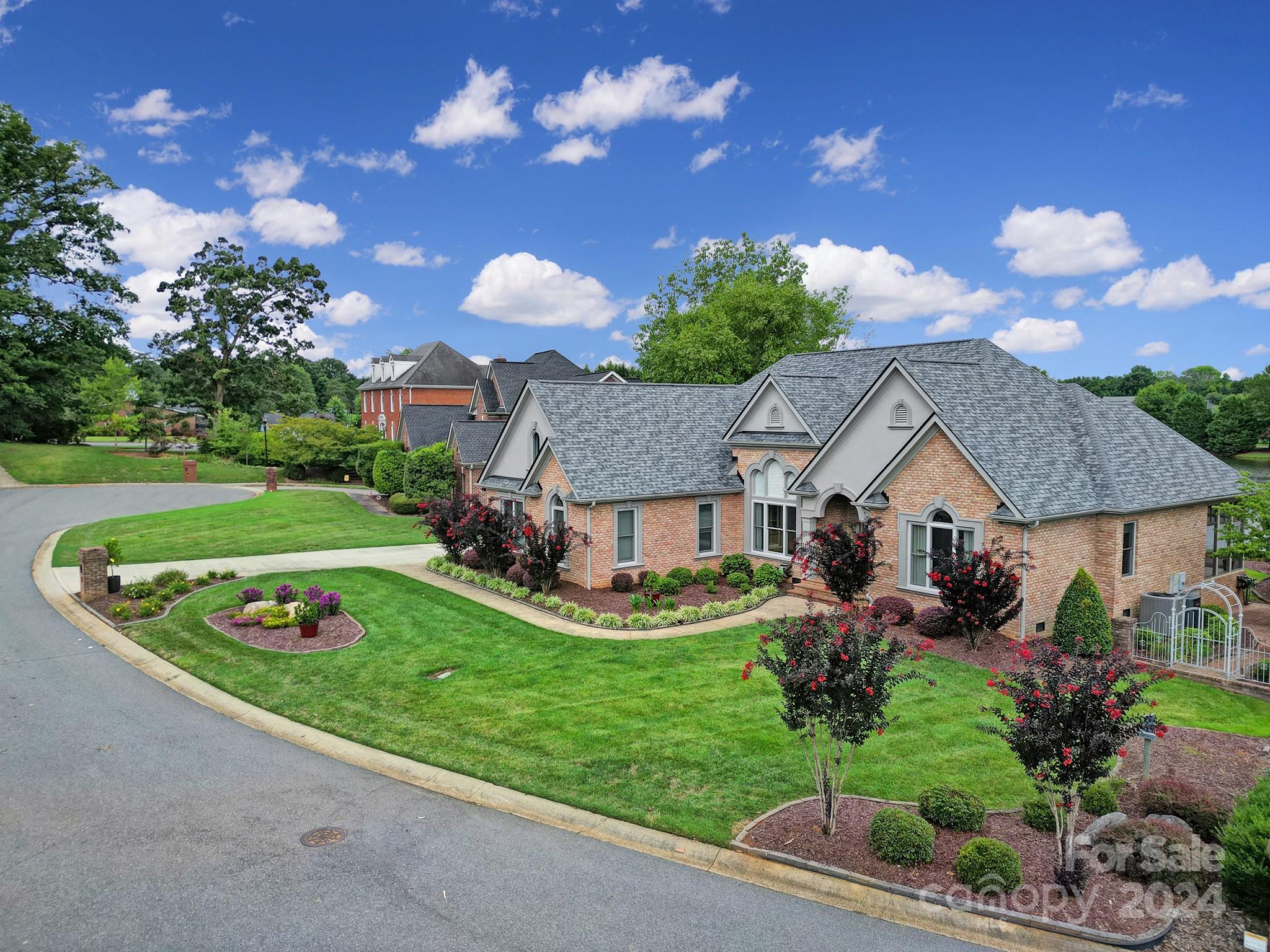 Beacon Knoll - Residential