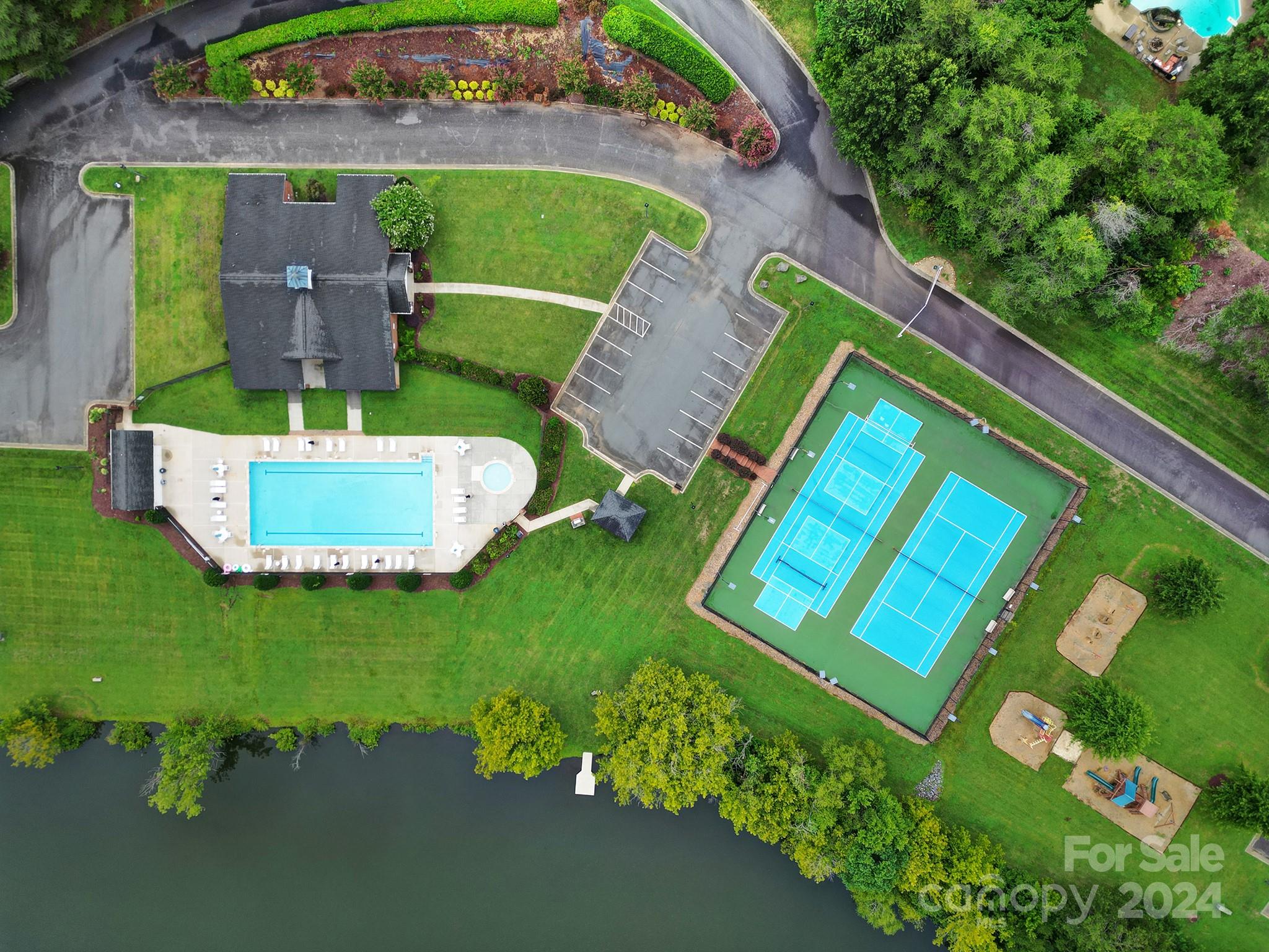 Beacon Knoll - Residential