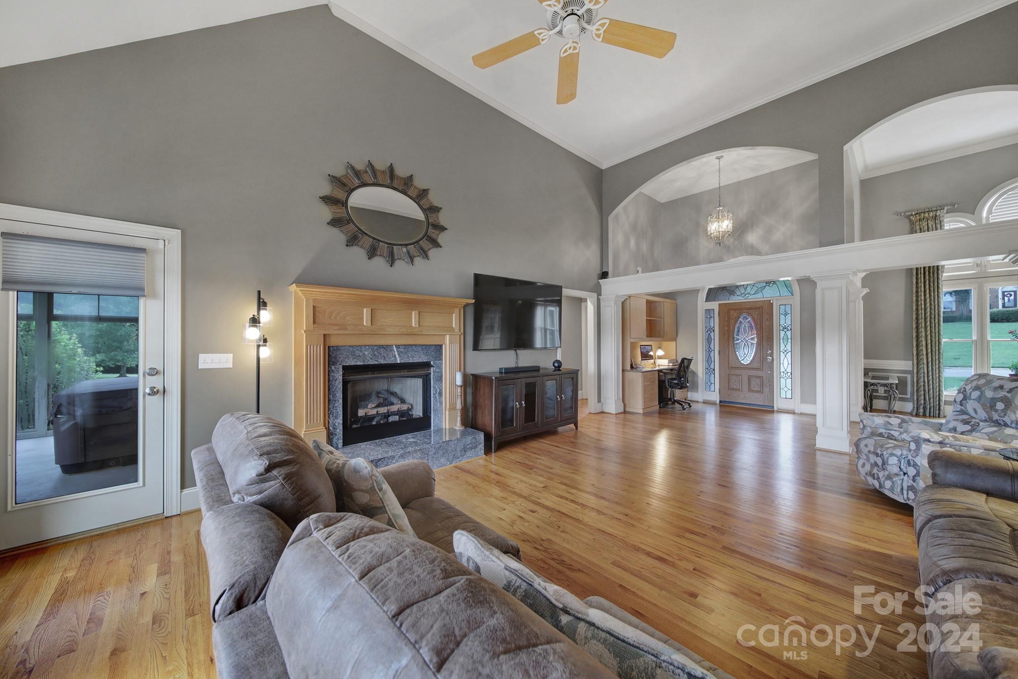 Beacon Knoll - Residential