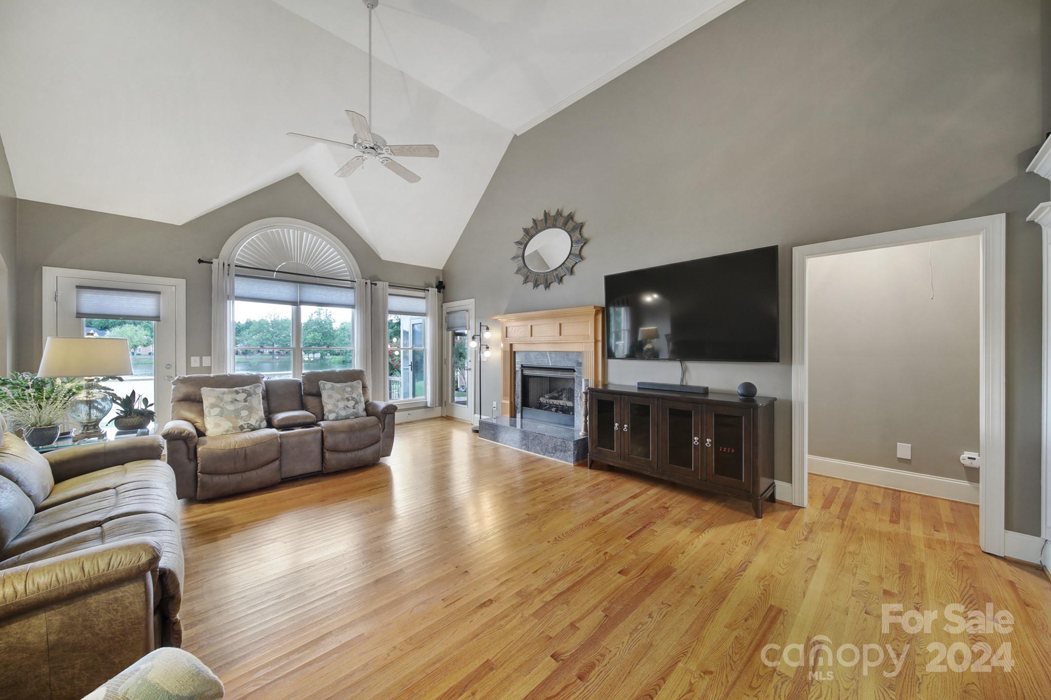 Beacon Knoll - Residential