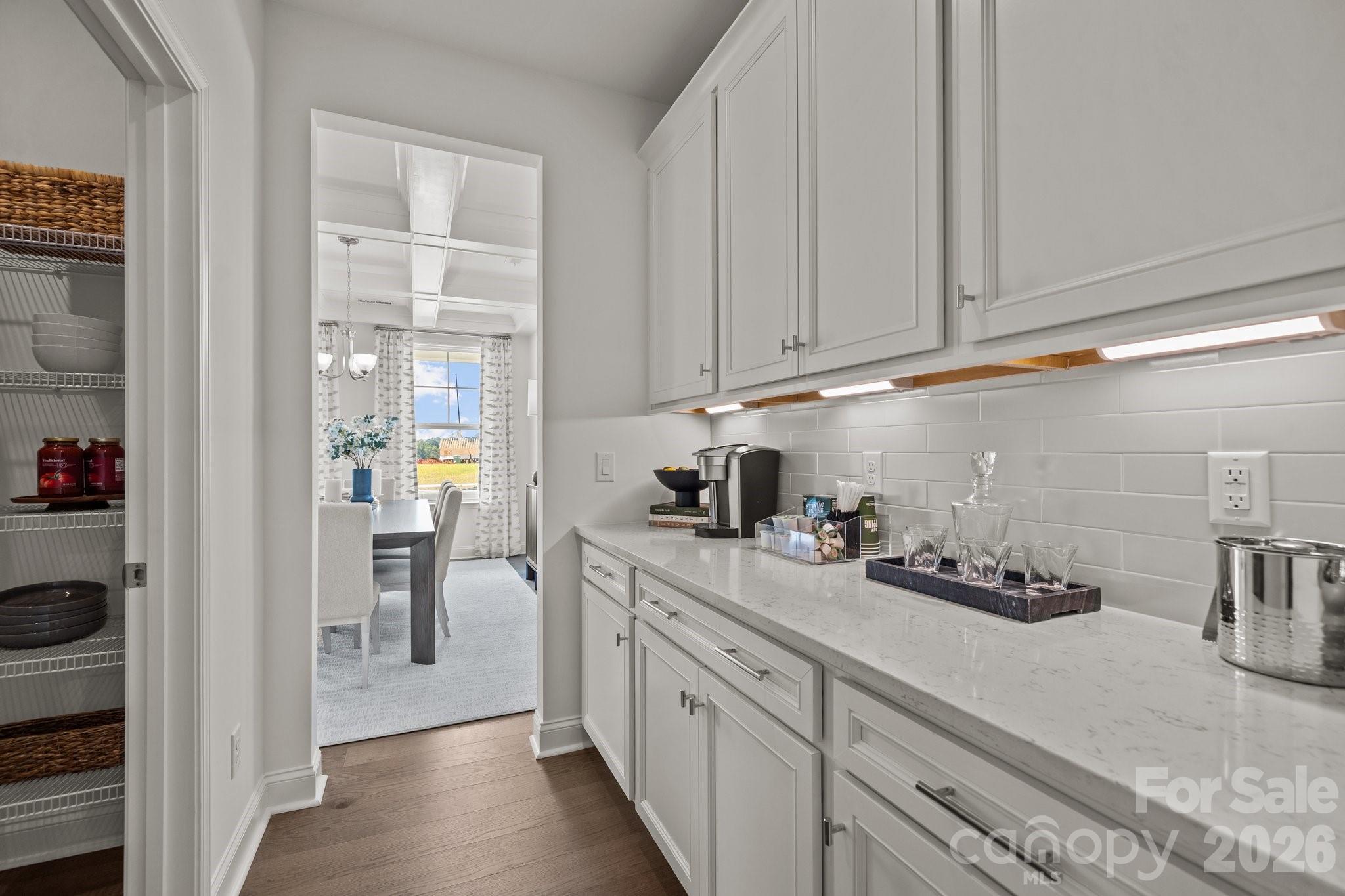 Lakeside Glen - Residential