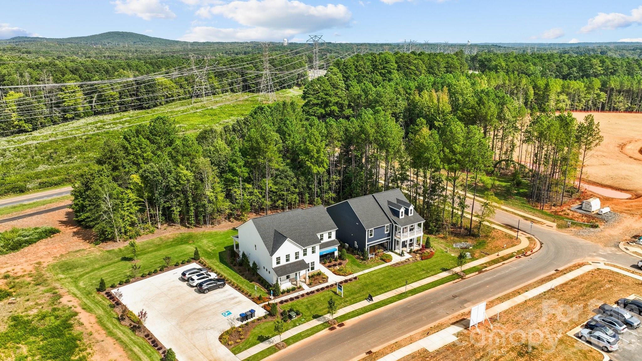 Lakeside Glen - Residential