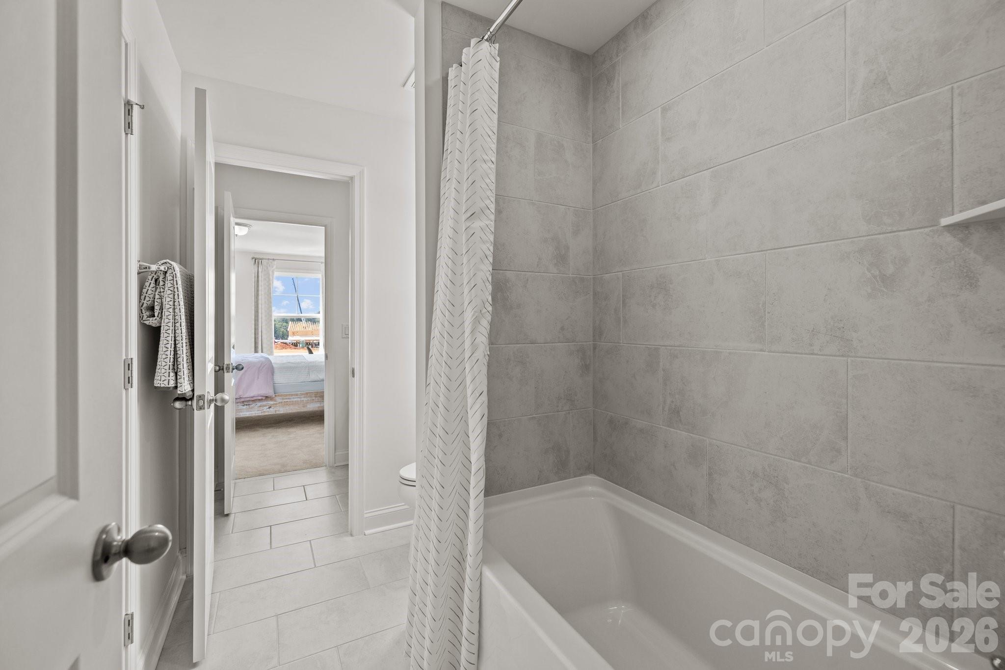 Lakeside Glen - Residential