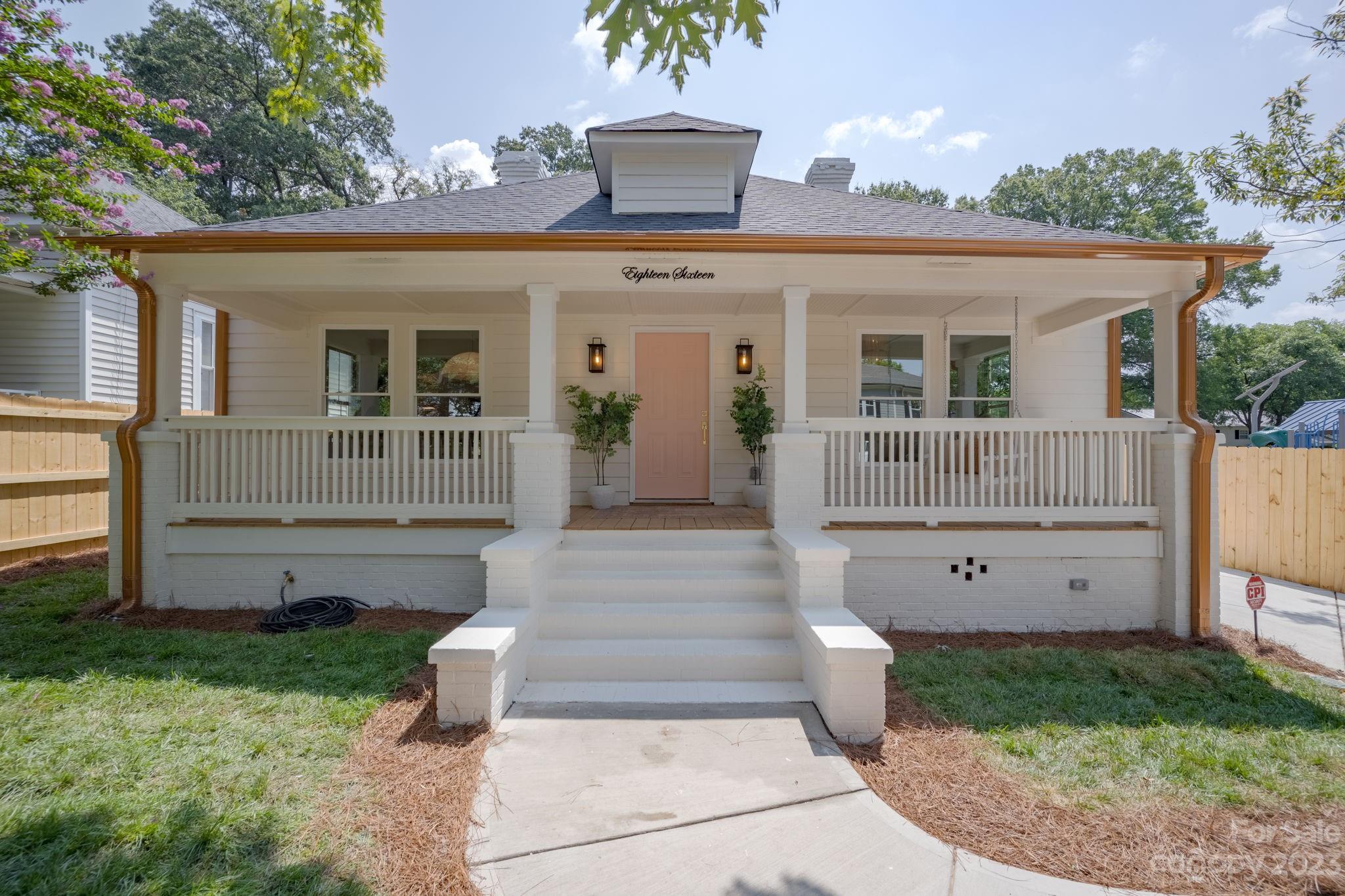 Villa Heights - Residential