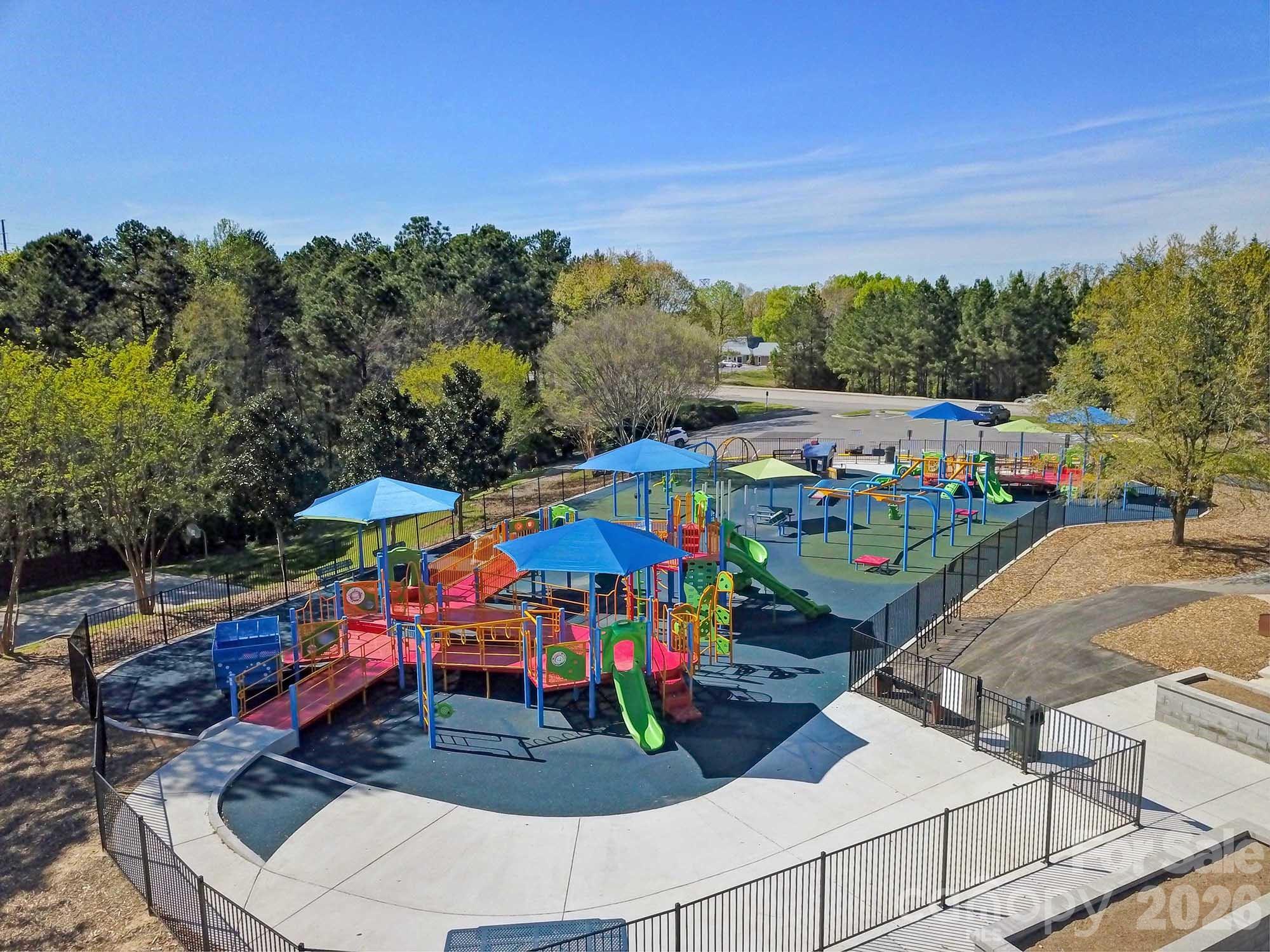 Tega Cay - Residential