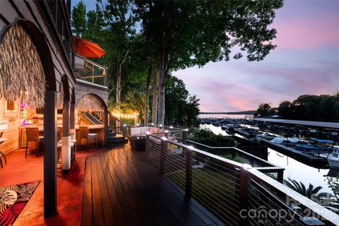 Photo of 27056 Catamaran Drive, Tega Cay, SC 29708 (MLS # 4359825)