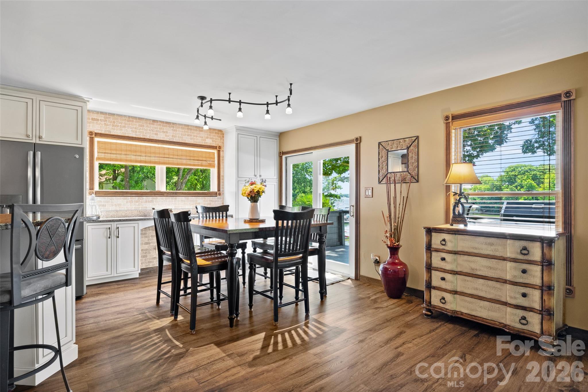 Tega Cay - Residential