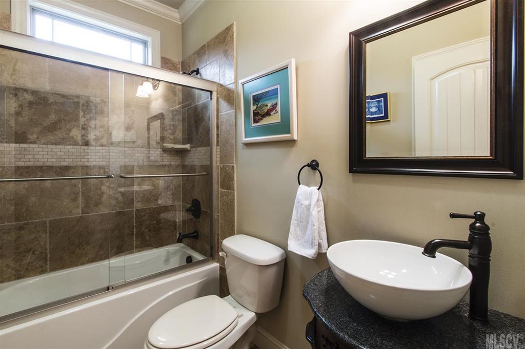 Moores Ferry - Residential