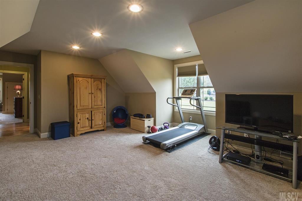 Moores Ferry - Residential