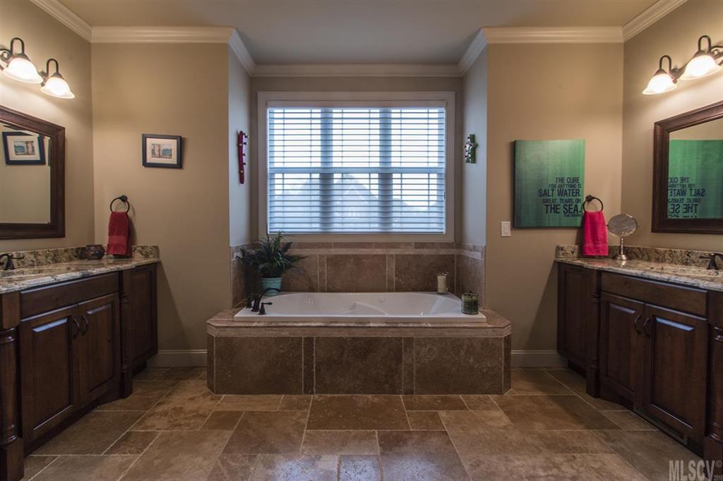 Moores Ferry - Residential