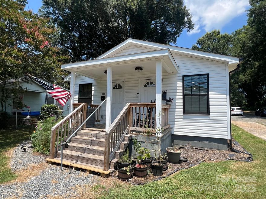 Updated one bedroom one bath duplex locate in Downtown Mooresville. Fantastic location close to the newly renovated Liberty Park that has a great playground, amphitheater with free community concerts, community events and more. Enjoy the modern finishes in this very cute and trendy apartment that includes all appliances even a washer and dryer! Lawn maintenance included! Short drive or walk to the downtown stores, restaurants and more! 
*Interior pictures are of another unit and very similar
Mandatory Resident Benefits Package is an additional $25/mo and offers many great benefits (air filter delivery service, 24/7 maintenance, maintenance reimbursement for unintended charges/lock outs, credit building, rewards program, utility connection concierge, and more!)