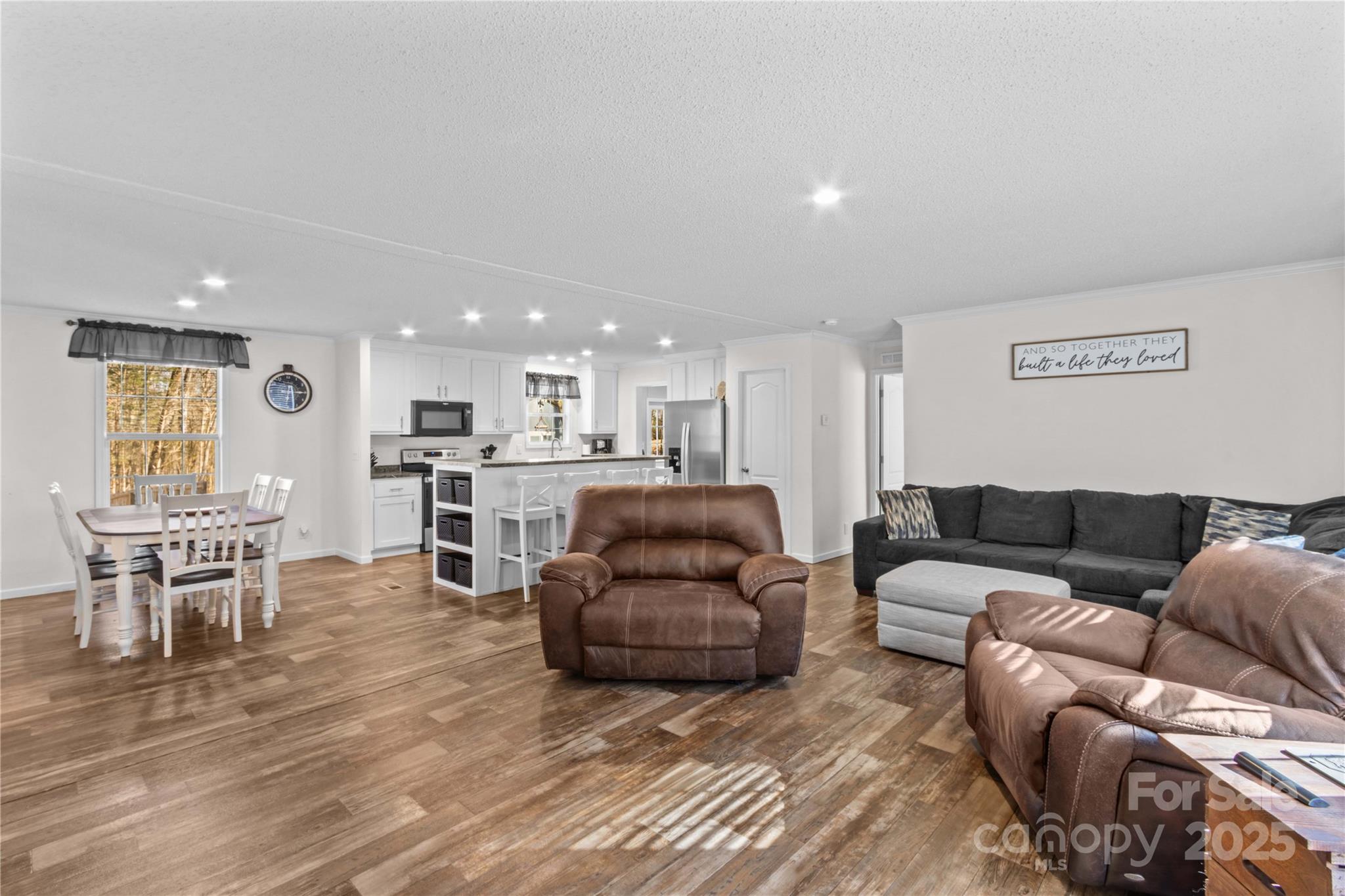 5900 Raintree Circle