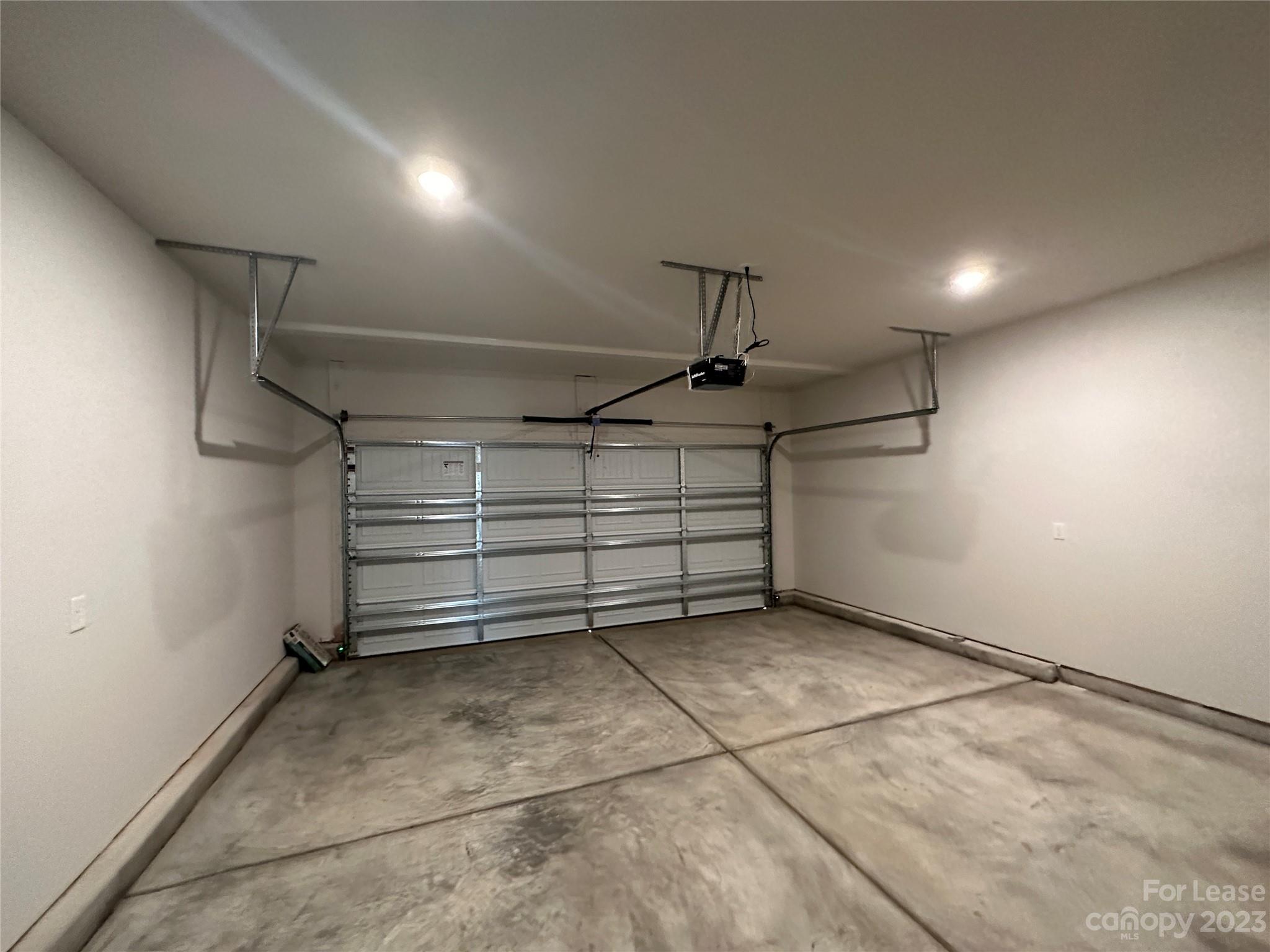 Morgan Hills - Residential Lease