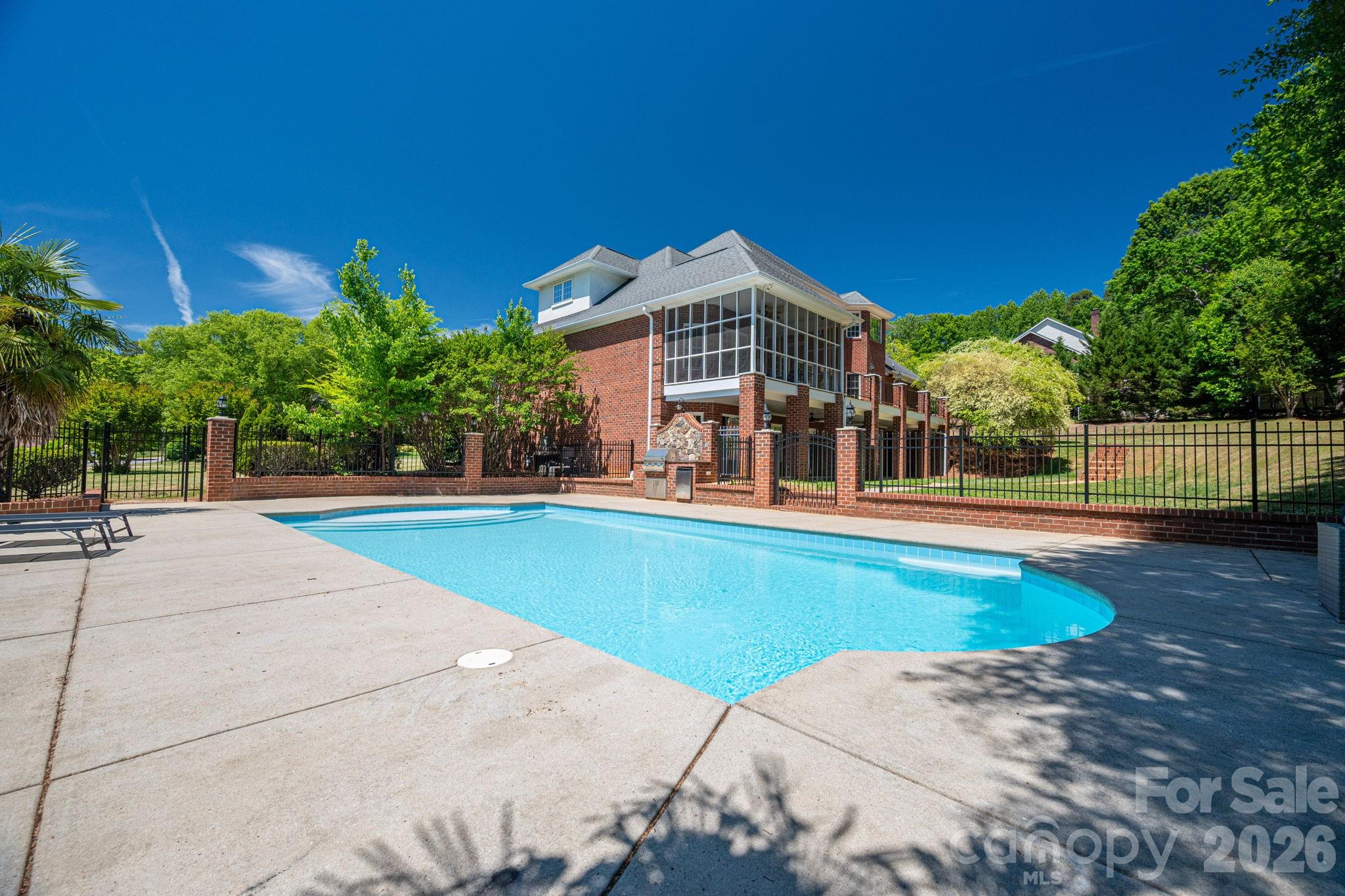 Pinsto Forest - Residential