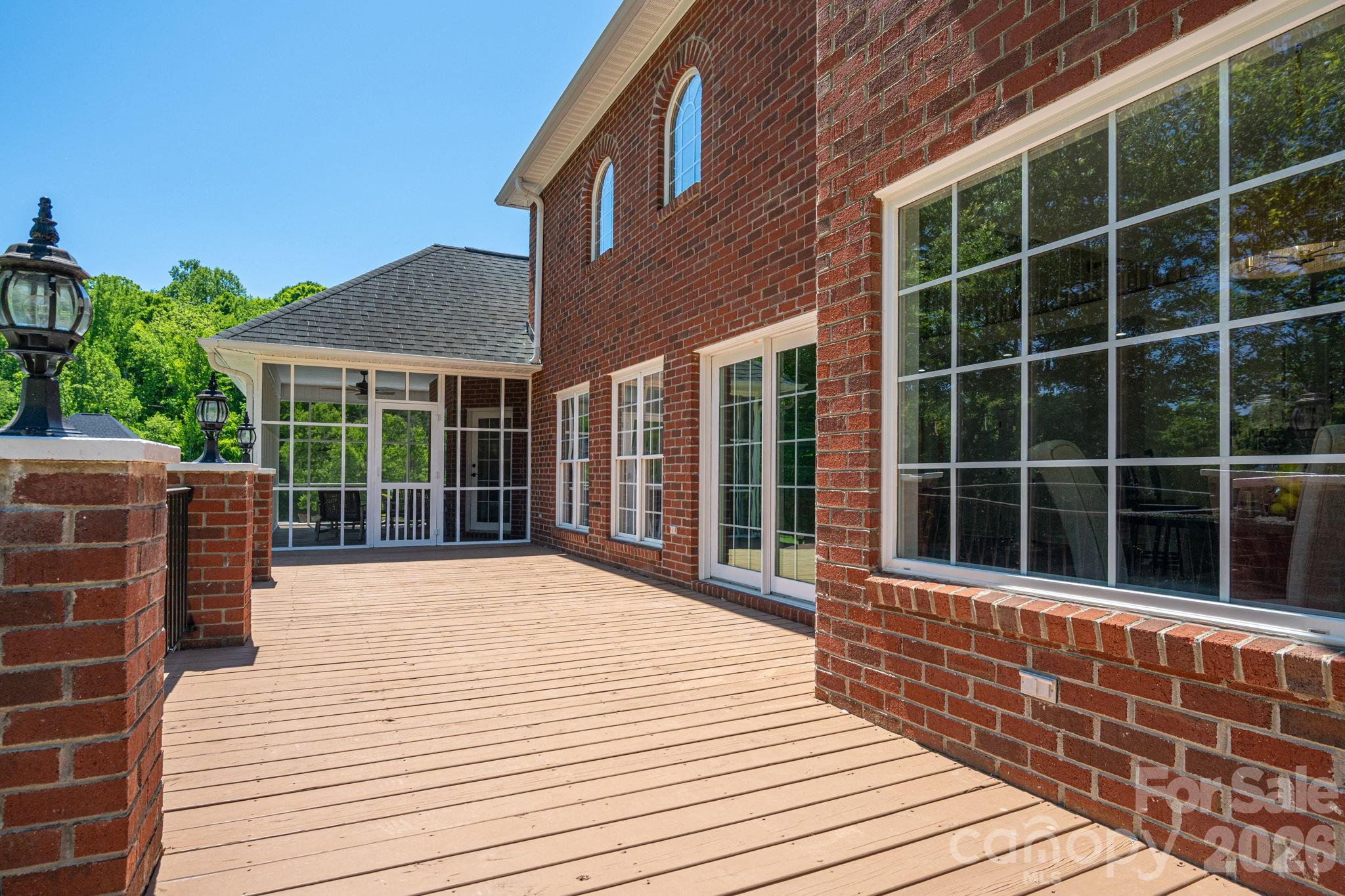 Pinsto Forest - Residential